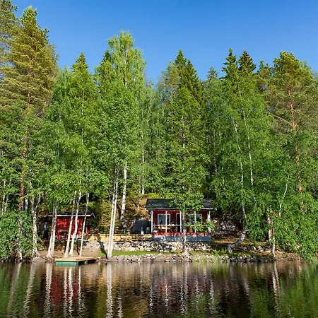 Lingonberry Pieni Moekki Saunalla * Mikkeli