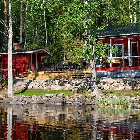 Lingonberry Pieni Moekki Saunalla *