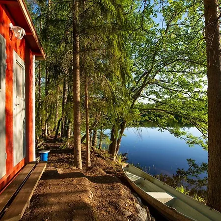 Lingonberry Pieni Moekki Saunalla *