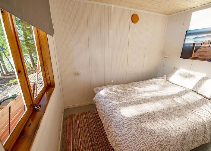 Lingonberry Pieni Moekki Saunalla Domek alpejski Mikkeli