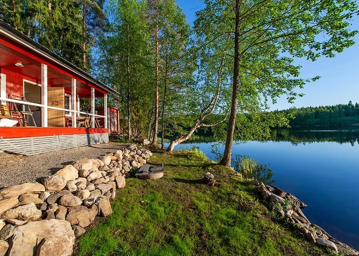 Lingonberry Pieni Moekki Saunalla * Mikkeli